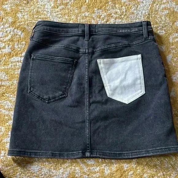 Current/ Elliot stretch color, black denim skirt with pockets 29 - Picture 2 of 5